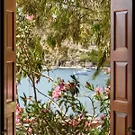 Apartahotel Notos 4*