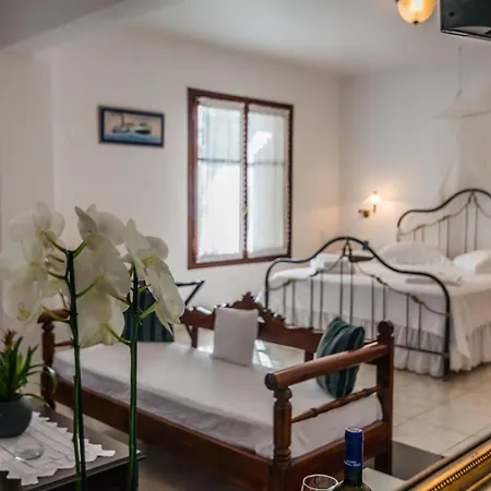 Lejlighedshotel Notos Adamantas
