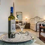Notos Apartahotel 4*