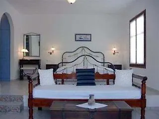 Notos Adamantas (Milos)