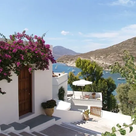 Notos Adamantas (Milos)