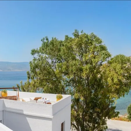 Notos 4* Adamantas (Milos)