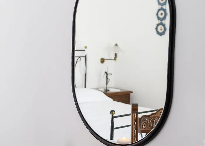 Notos Aparthotel Adamantas (Milos)